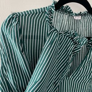 Striped tunic with ruffle collar